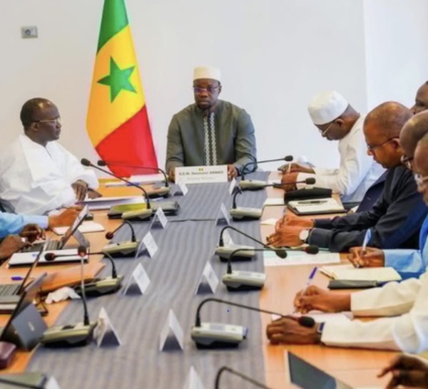 Grands projets ferroviaires nationaux : Le Premier ministre Ousmane Sonko a présidé une réunion stratégique, ce vendredi