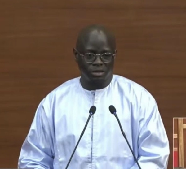Fiscalité des enseignants au Sénégal : Le ministre Cheikh Diba lève le voile sur la question de la « surimposition »