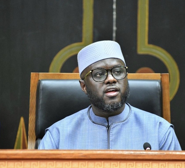 Assemblée nationale : Entre insultes de "chiens" et favoritisme, l'opposition parlementaire charge Malick Ndiaye