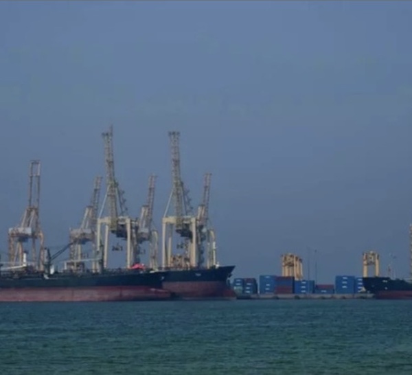 Pétrole : Le prix du baril flambe de 13%, après le blocage du détroit d'Ormuz