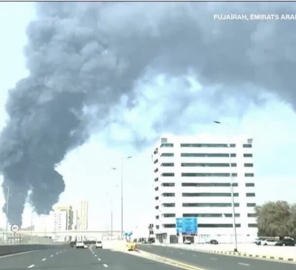 L'Iran continue à cibler ses voisins du Golfe, de fortes explosions au Bahreïn