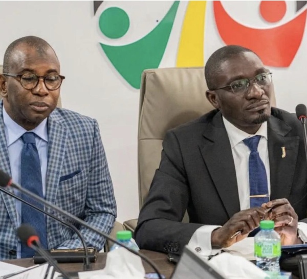 Crise scolaire : 20 heures de face-à-face, le Gouvernement et le G7 frôlent enfin l'accord !