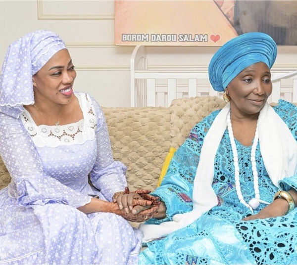 C'est une combattante" : quand la diva Aïcha Koné magnifie Sokhna Aïda