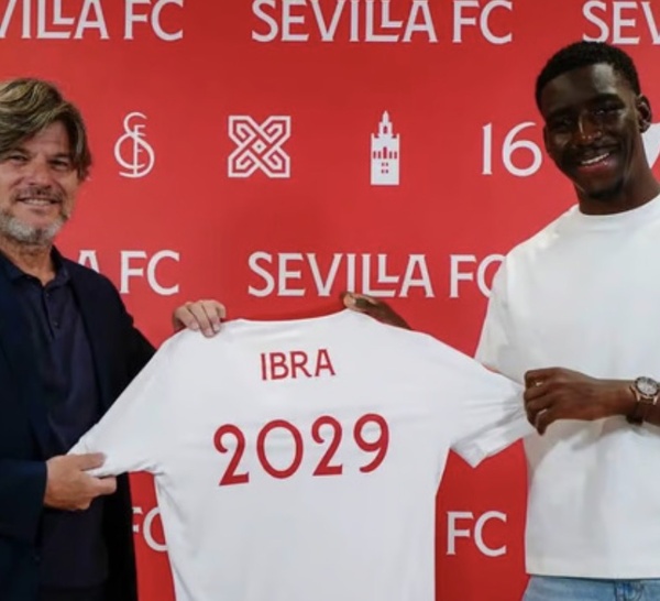 Mercato : Ibra Sow prolonge l’aventure avec le Sevilla FC jusqu’en 2029