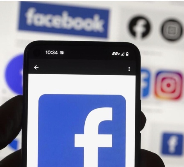 Guinée : Deux célèbres influenceuses condamnées et bannies de Facebook !