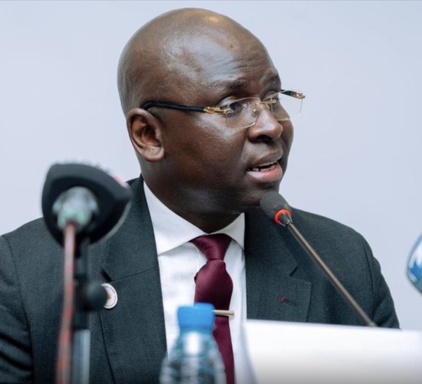 « À propos des quatre avant-projets de réformes institutionnelles au Sénégal : entre incohérences, ambiguïtés et insuffisances juridiques notables ».