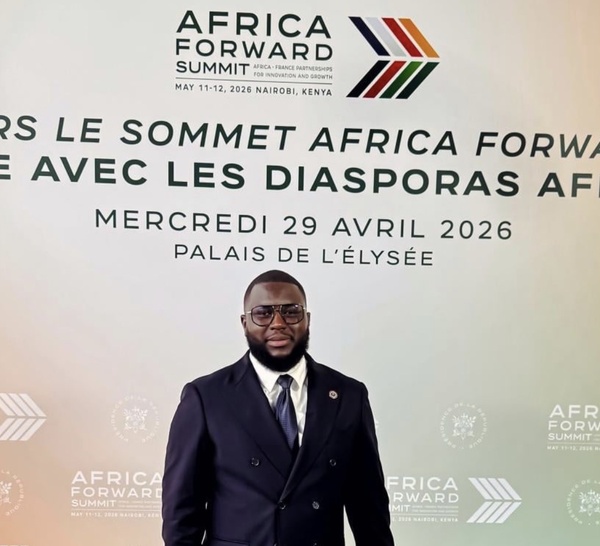 Élysée - Diasporas : Bencheikh Faye représente la Tijaniyya Malikiyya aux échanges avec Emmanuel Macron