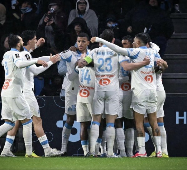 Ligue 1: Paris quasiment sacré, suspense pour l'Europe