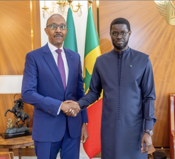 République : Au Palais présidentiel, le Président Bassirou Diomaye Faye lance le dialogue national avec quatre anciens Premiers ministres