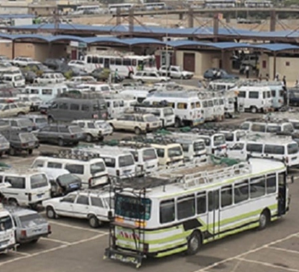 Thiès : Les prix des transports doublent au garage Dakar à l'approche de la Tabaski