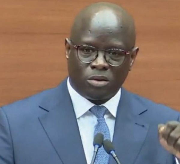 DPBEP 2027-2029 : Cheikh Diba dévoile la stratégie du gouvernement pour faire des hydrocarbures un moteur de croissance