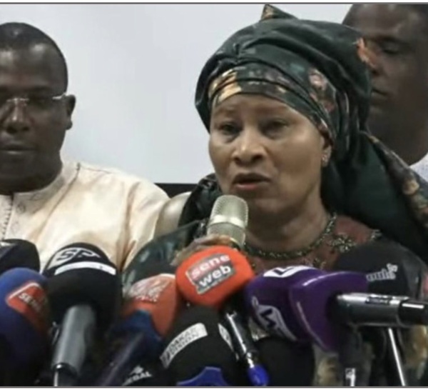 Révision constitutionnelle : Aïssata Tall Sall dénonce un projet visant à « placer le Président sous le contrôle de la majorité »