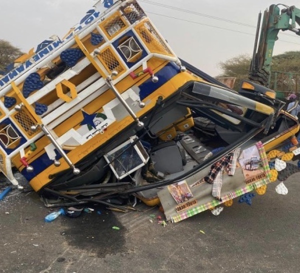 Dodel : Un mort et plusieurs blessés dans une collision entre un bus et un cycliste