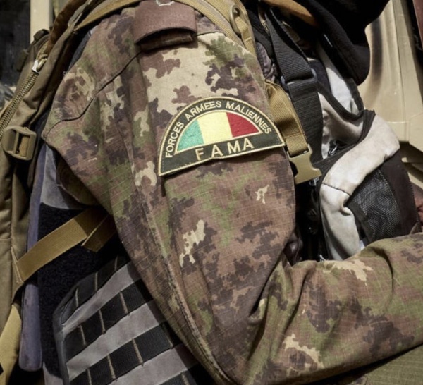 Mali: poursuite des combats pour la prise d'un camp armé dans le Nord