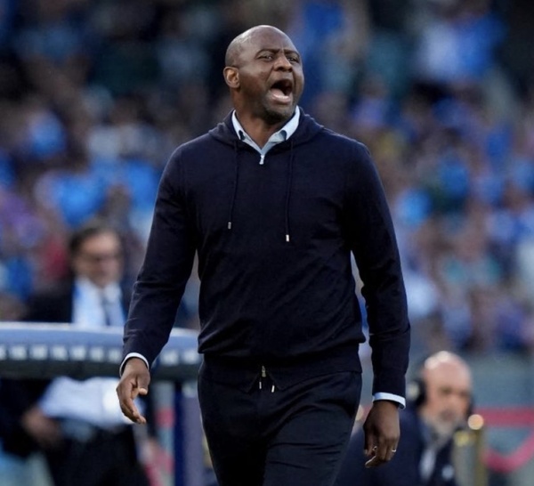 Aura de légende et bilan de coach mitigé : Patrick Vieira est-il l'homme de la situation pour le Sénégal ?