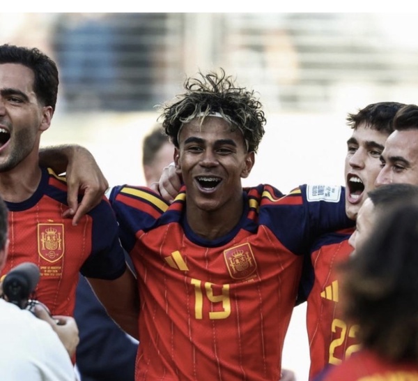 Foot: l'Espagne championne du monde en battant l'Argentine 1 à 0
