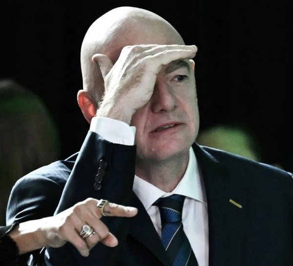 Fifa: fragilisé, Infantino tient une réunion de crise au Maroc