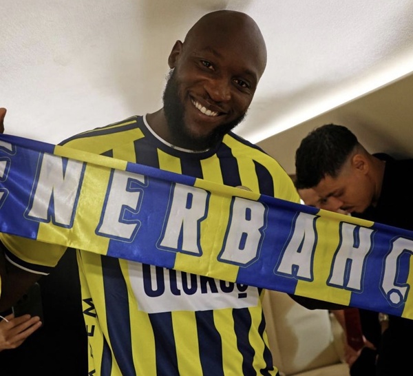 Football : Romelu Lukaku rejoint Fenerbahçe