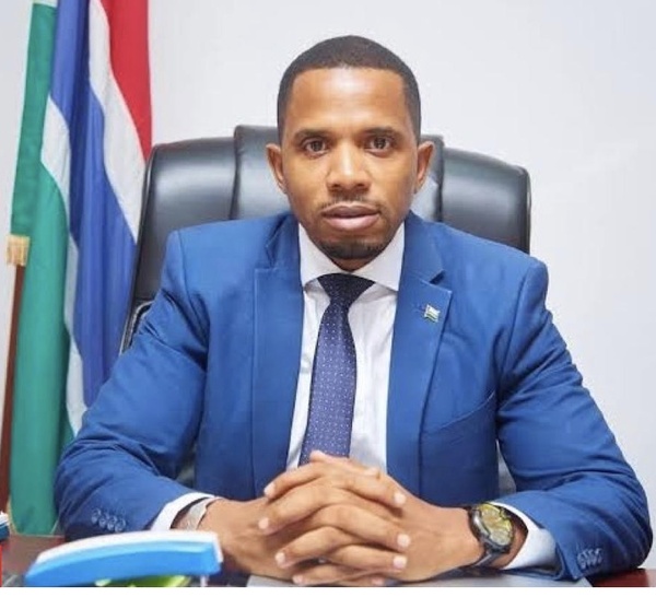 ECOMIG en Gambie : Le ministre Ismaila Ceesay rejette les allégations de l’opposant Talib Bensouda