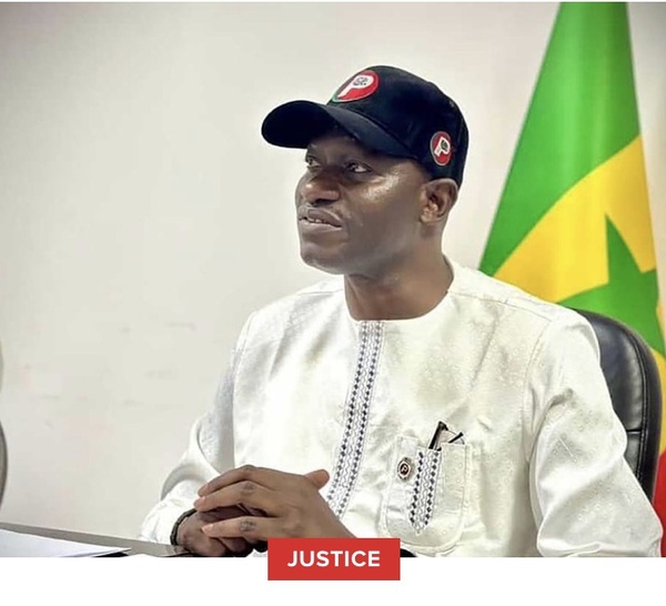 DSC : Abass Fall porte plainte contre...
