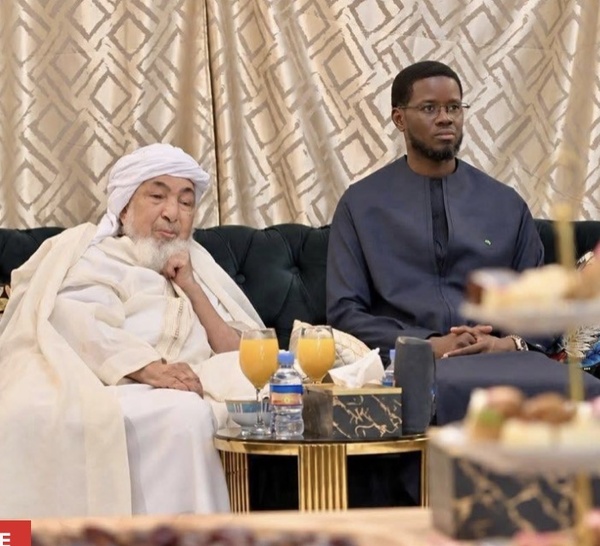 Nouakchott: Diomaye Faye et Bin Bayyah explorent les voies de la paix en Afrique