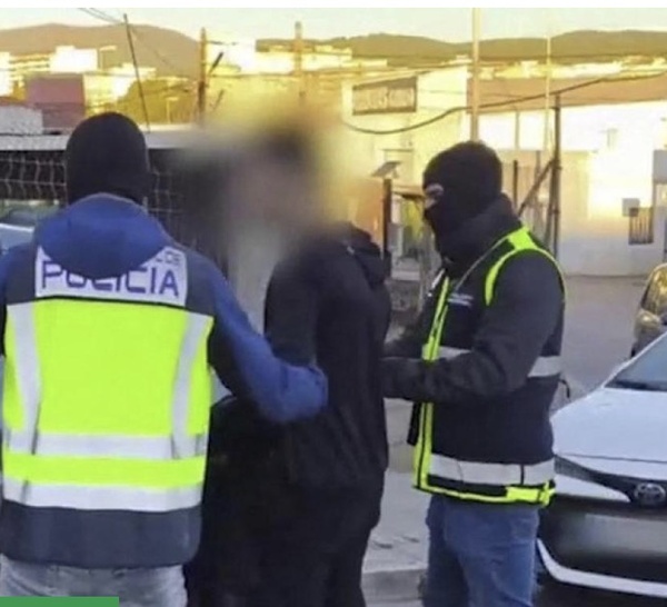 La police espagnole rapatrie une femme victime d'un mariage forcé au Pakistan