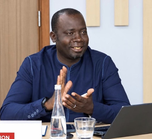 Sénégal : et si la véritable urgence était de produire notre propre intelligence ? (Par Pr Balla Diop Ngom)