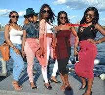 Quand la fille de Aby Ndour, Binou joue la star en compagnie de sa bande.