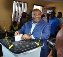 Gabon: Bongo donné vainqueur avec 49,85%