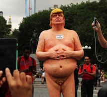 Vente aux enchères : une statue de Donald Trump nu estimée entre 10.000 et 20.000 dollars