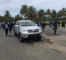 Vidéo: Macky Sall au volant avec Cheikh Amar… Regardez