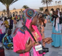 LA CHRONIQUEUSE people de "Petit Dej" sur Walf tv, Nafissatou Dieye montre sa facette de "Yaye Fall" au magal de Touba.