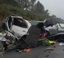 L'horreur: au cours d'une dispute, il se jette dans le vide et entraîne son amie avec lui! Deux morts!