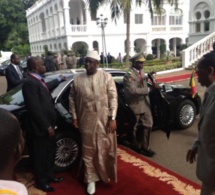 Accueilli en grande pompe: Macky Sall "offre" 60 millions FCfa aux Sénégalais du Mali