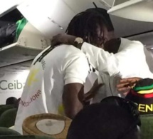 Aliou Cissé en star dans l’avion en direction du Sénégal