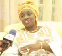 Aminata Touré : «que les politiciens arrêtent de crier au complot à chaque fois qu’ils pillent nos deniers publics !»