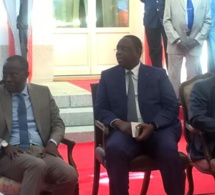 Macky Sall sur l'opération surprise de l'opposition à Paris : "C'est des épiphénomènes, et on ne peut pas arrêter la mer avec les bras"