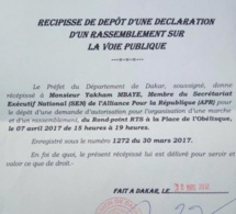 Yaxam Mbaye marche contre Y en a marre le 07 avril 2017, de 15 heures à 19 heures, à la Place de l’Obélisque