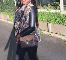 Classe et élégante, la business woman Sosso Thiam à Paris.