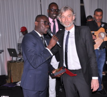 GALA CHIC ET GLAMOUR: Pape Diouf reçoit la distinction de la fidélité et de la reconnaissance au Pavillon le Doyen