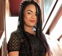 La charmante Merry Bey Diouf dans une Magnifique Robe Noire …
