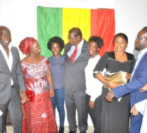Me Ousmane Ngom du mouvement "Senegal Ça Kanam" à la rencontre des militants sur le 13 eme arrondissement à Paris