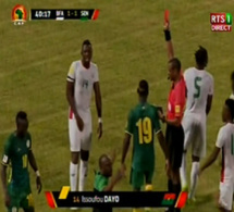 Sénégal vs Burkina Faso: Carton rouge pour le joueur Burkinabais