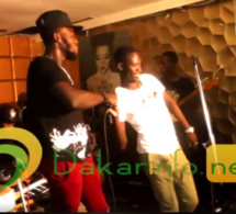 Dakar Night Show: Momo Dieng se donne à la danse « Ngoudangue Ngoudangue »