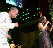 190 IMAGES : Youssou Ndour l'empereur de la musique donne l'avant -gout du Bercy au grand theatre de Dakar.