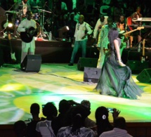 Avant première Bercy Viviane Chedid hot et sexy sur scène avec Youssou Ndour au grand théâtre.