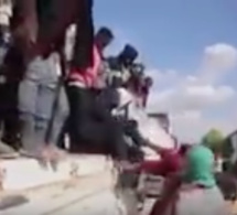 VIDEO: Acte de barbarie comment les migrants Africains sont vendus en Libye comme esclave. Regardez