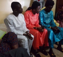 WalySeck chez les parents de Pape Diouf pour présenter ses condoléances.