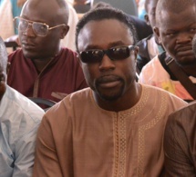 Sidy Samb chez Pape Diouf à Guinaw Rail pour présenter ses condoléances suite au rappel à Dieu de son papa.
