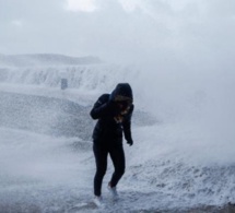 Tempête Eleanor. Un mort, quinze blessés, 110 000 foyers toujours sans électricité